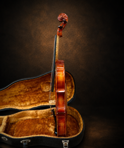 Góc nghiêng hông violin J.H. Müller Nr.70 size 4/4, mặt đàn hướng sang trái