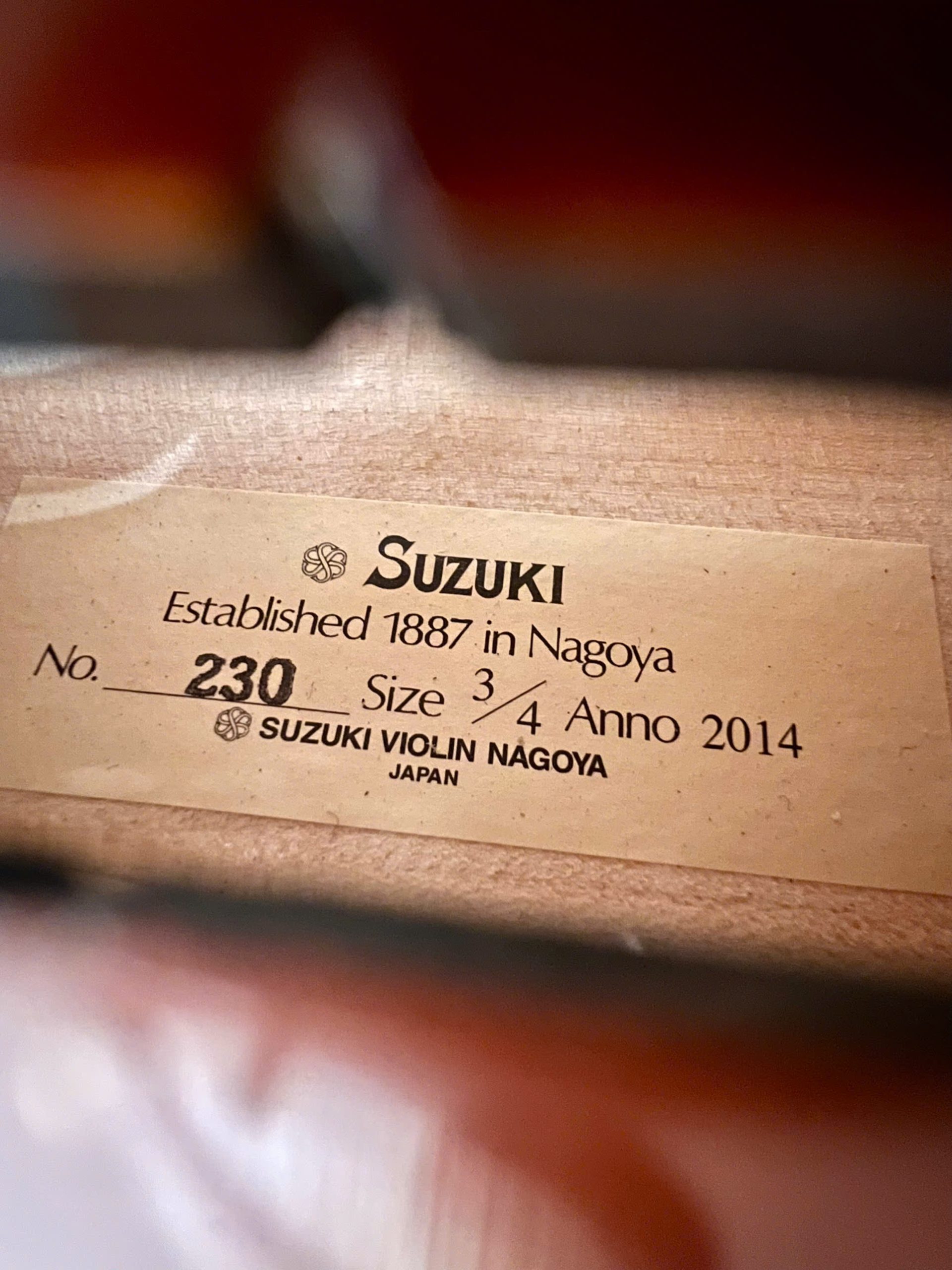 Nhãn trong violin Suzuki No.230 size 3/4 ghi Anno 2014