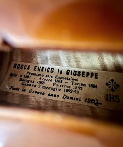 Nhãn trong violin ghi Rocca Enrico fu Giuseppe và năm 1902