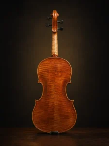 Lưng Violin Bella Armonia size 4/4 với vân gỗ màu nâu hổ phách
