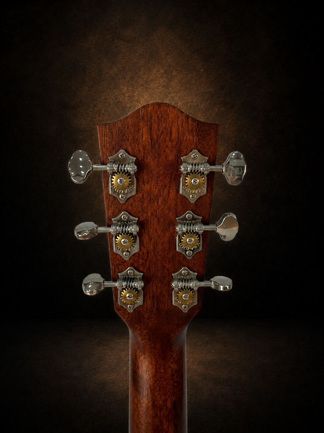 Guitar Headway HSJ-5130SE – mặt sau đầu đàn và bộ khóa