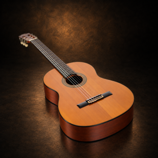 Guitar Yamaha C150 – chụp nghiêng mặt trước trên nền nâu
