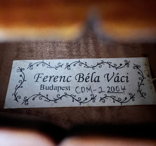 Nhãn trong đàn ghi Ferenc Béla Váci, Budapest, CDM-2 và năm 2004